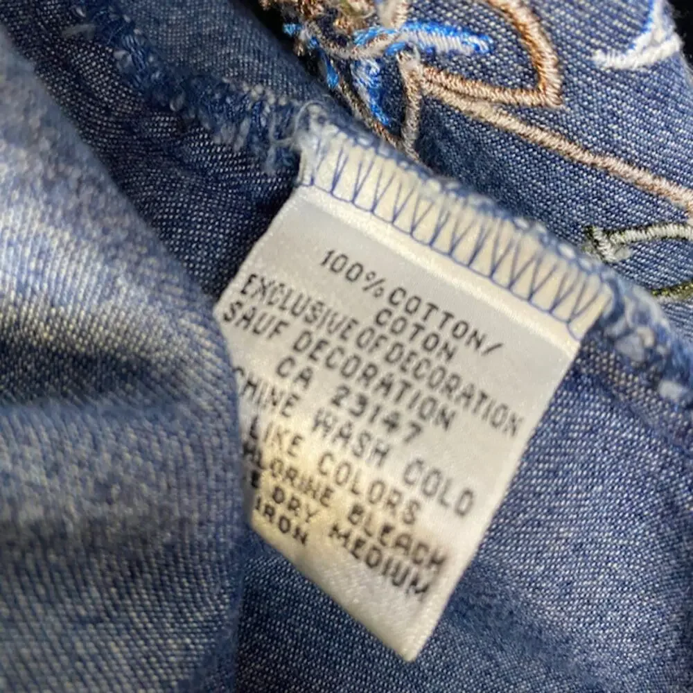 TALBOTS Sz 8 Embroidered Denim Shirt Jacket Boho Floral Jean Metal Buttons